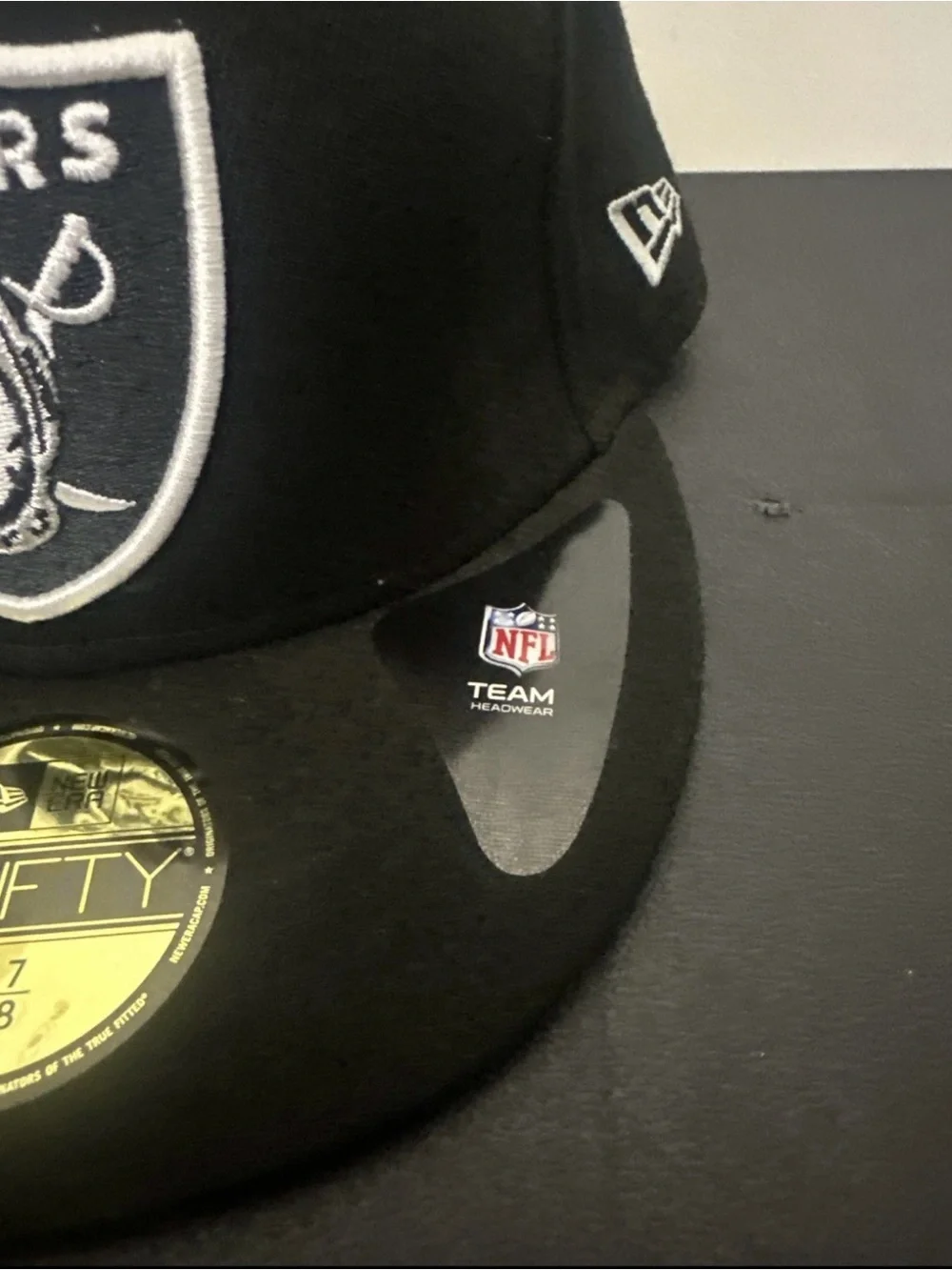 New Era Black Raiders Fitted 59FIFTY Youth 6 7/8 Hat